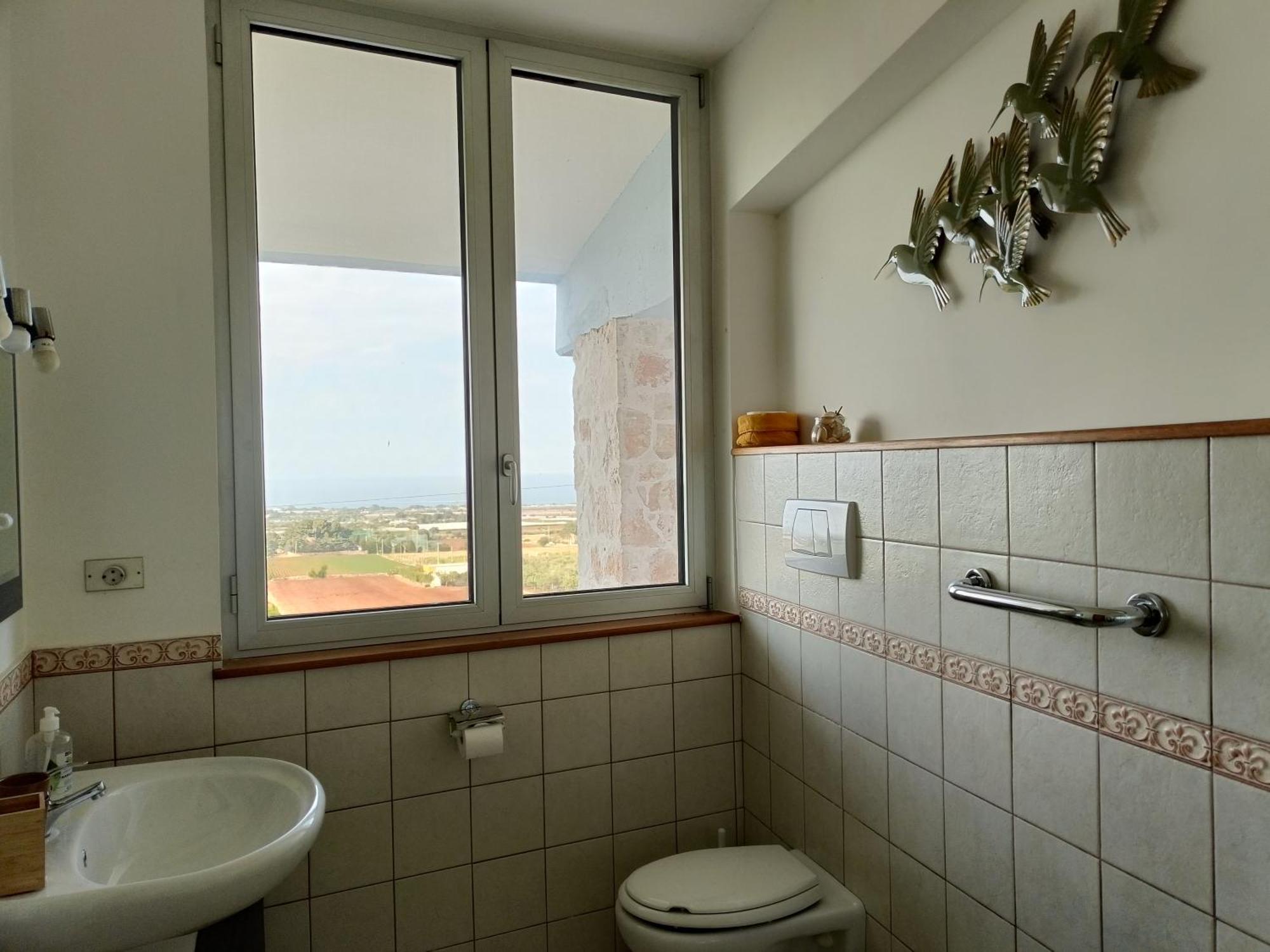 Le Finestre Sul Mare Bed & Breakfast Conversano Cameră foto